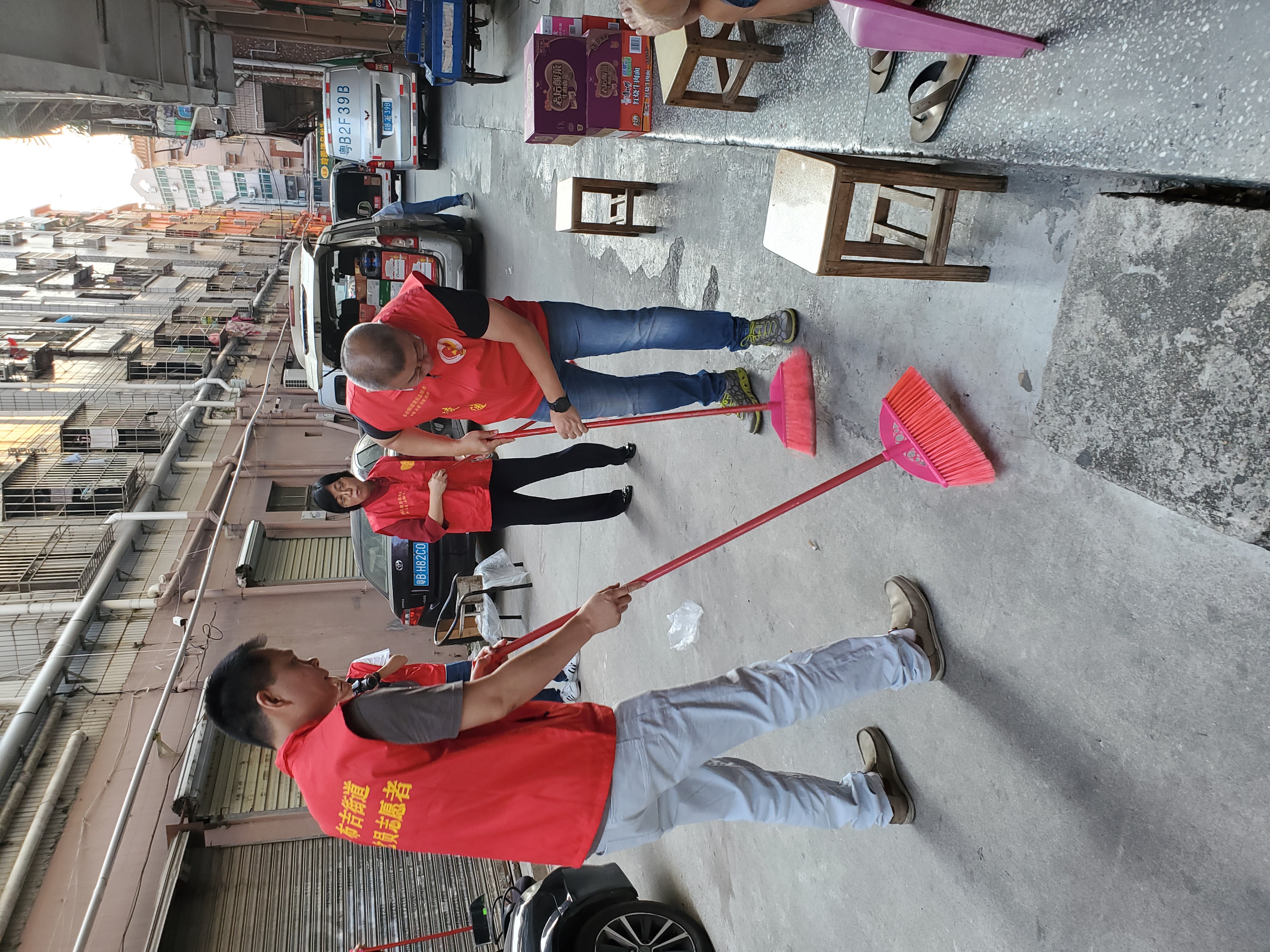 南三社区开展清洁日活动